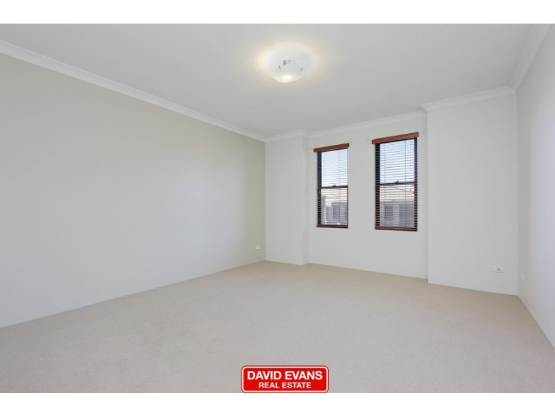 4 Doddington Way, Quinns Rocks WA 6030