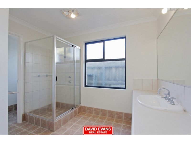 4 Doddington Way, Quinns Rocks WA 6030