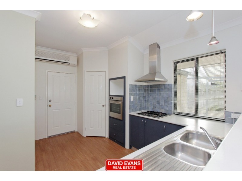 4 Doddington Way, Quinns Rocks WA 6030