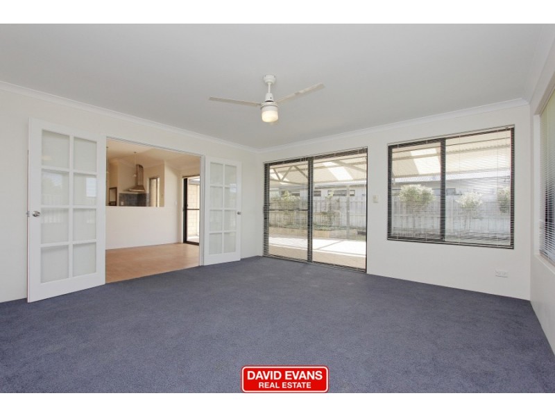 4 Doddington Way, Quinns Rocks WA 6030