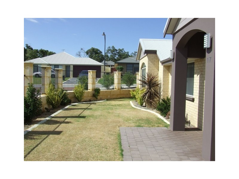 17 Rometta Way, Sinagra WA 6065
