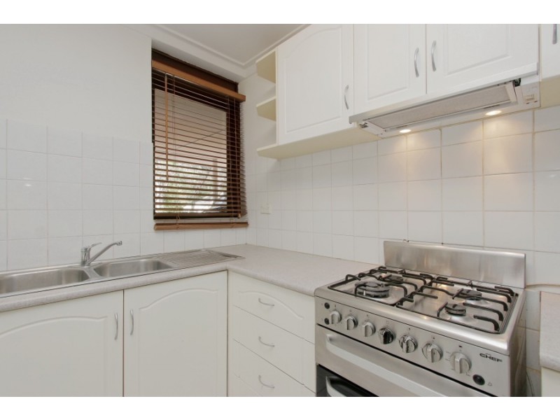 28 Winship Avenue, Wanneroo WA 6065