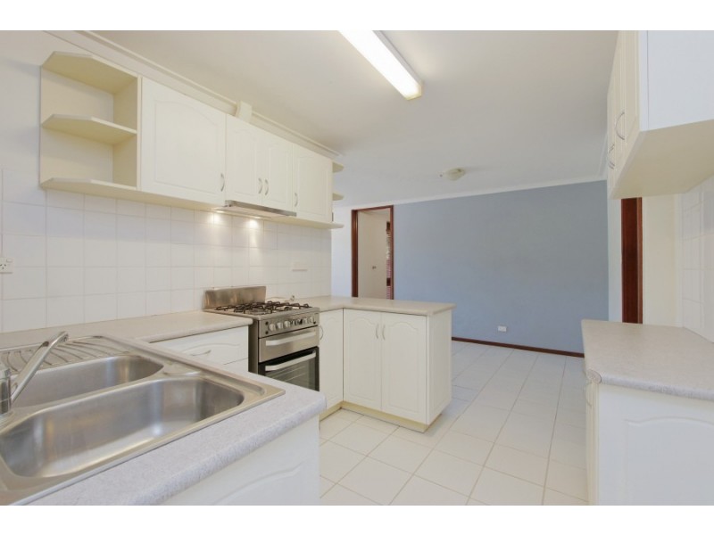 28 Winship Avenue, Wanneroo WA 6065