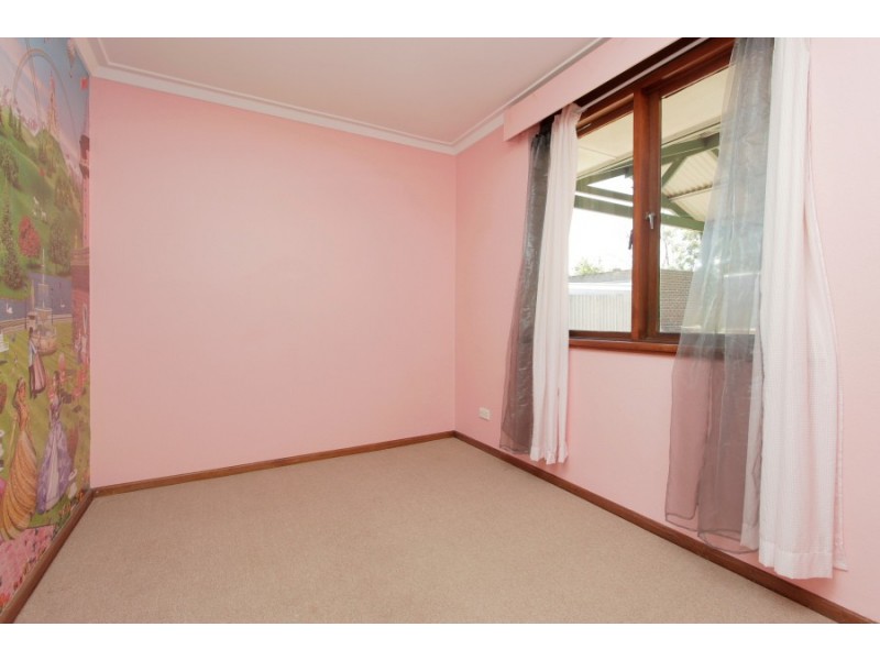 28 Winship Avenue, Wanneroo WA 6065