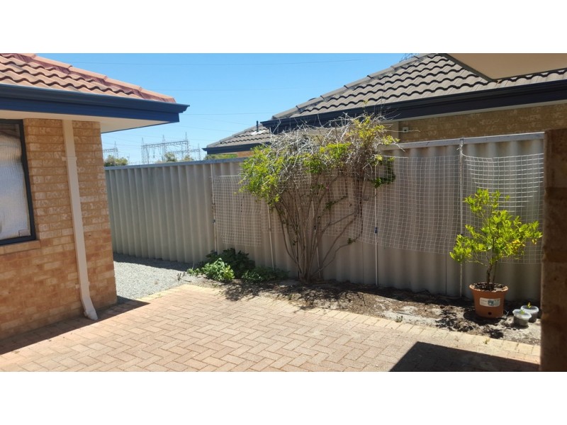 24/30 Winchester Place, Ballajura WA 6066