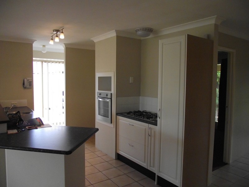 25 Bridgedale Close, Beldon WA 6027