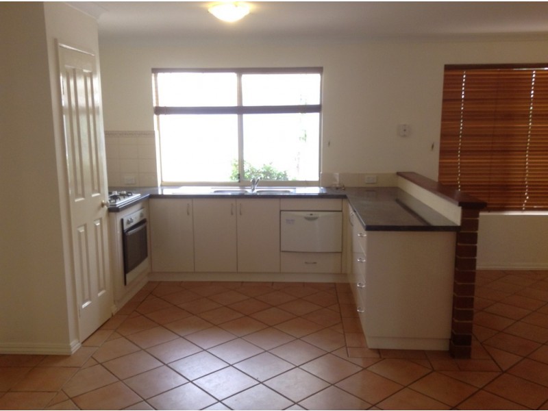 32 Tabubil Gardens, Ballajura WA 6066