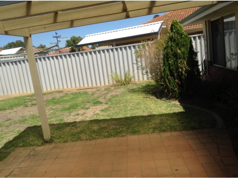 32 Tabubil Gardens, Ballajura WA 6066