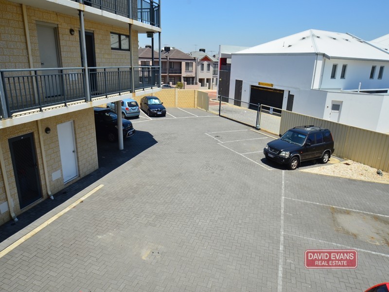 7/22 Grand Boulevard, Joondalup WA 6027