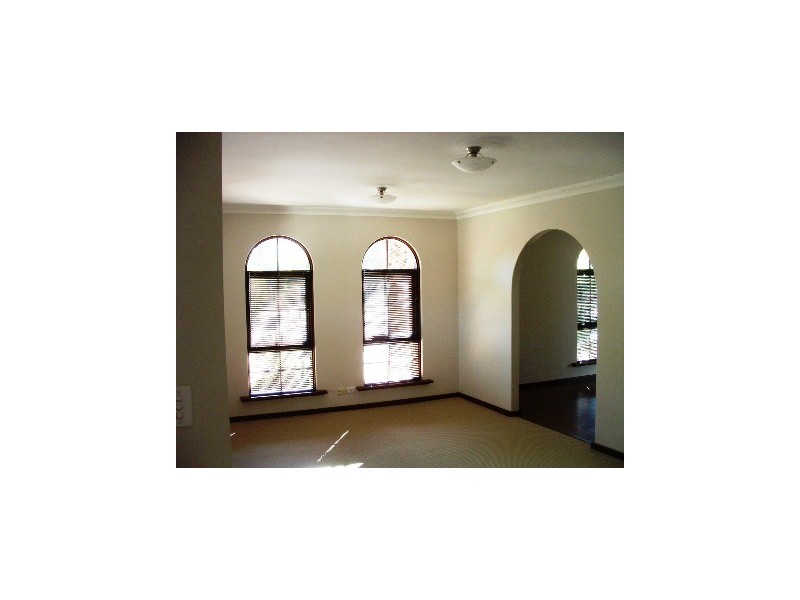 74 Lymburner Drive, Hillarys WA 6025