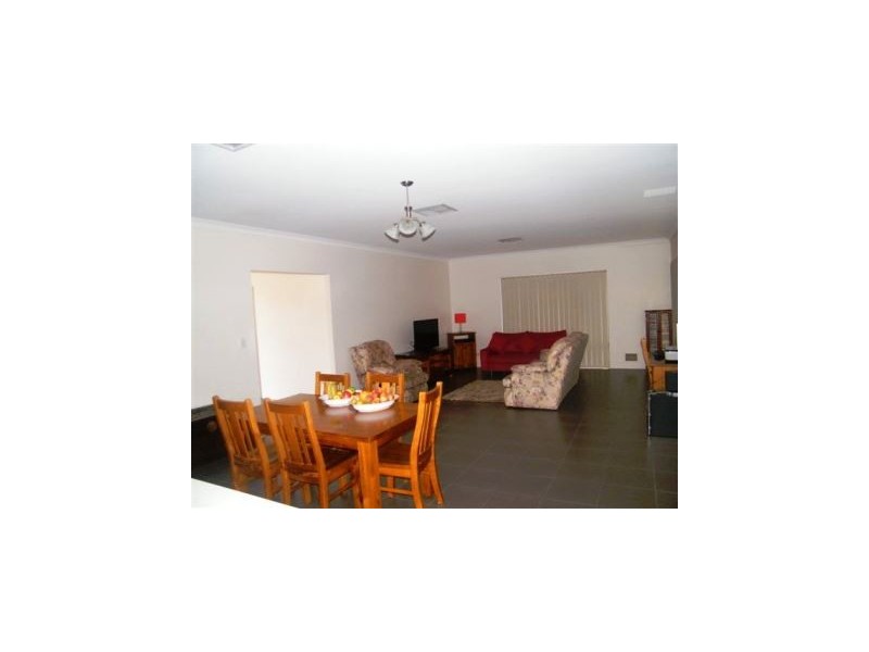 7A Cleland Close, Clarkson WA 6030