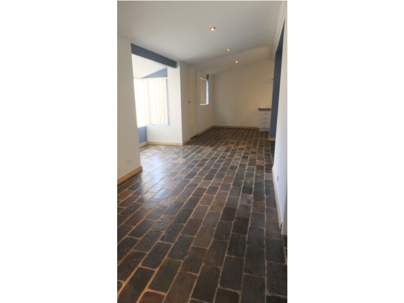 32 Dallas Crescent, Wanneroo WA 6065