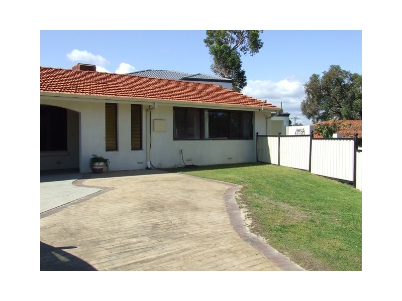 8 Mayhill Place, Craigie WA 6025