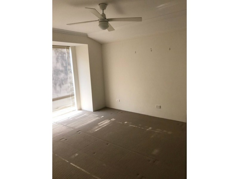 8 Melbourne Loop, Clarkson WA 6030