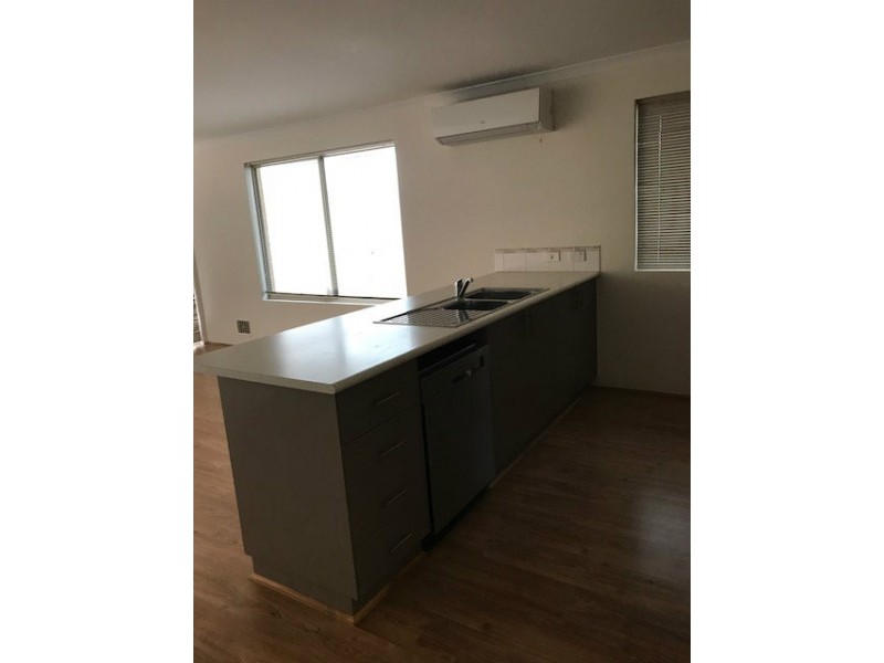 8 Melbourne Loop, Clarkson WA 6030