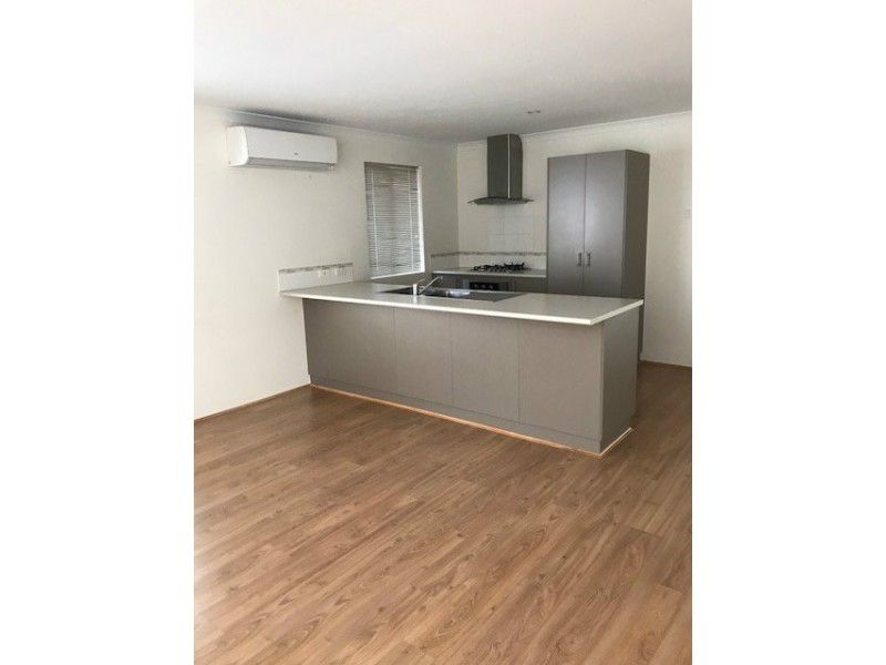 8 Melbourne Loop, Clarkson WA 6030