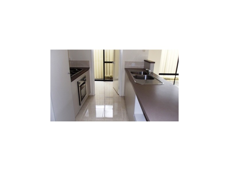 2/44 Russell Road, Madeley WA 6065