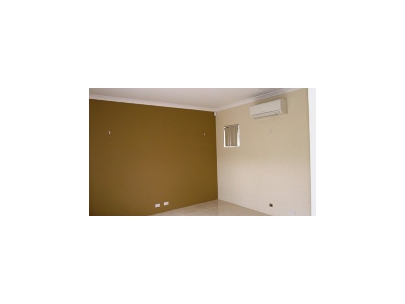 2/44 Russell Road, Madeley WA 6065