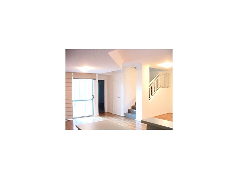 9 Fenian Pass, Hillarys WA 6025