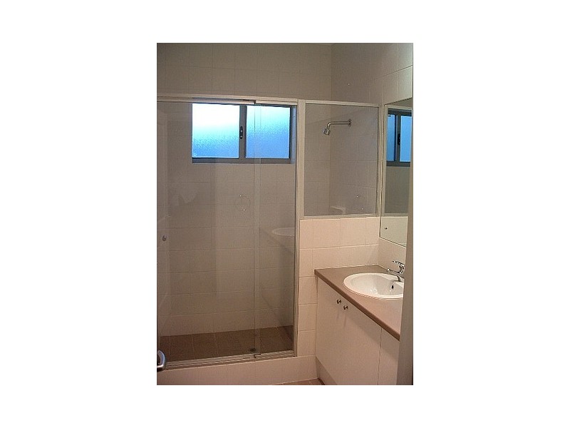 9 Fenian Pass, Hillarys WA 6025