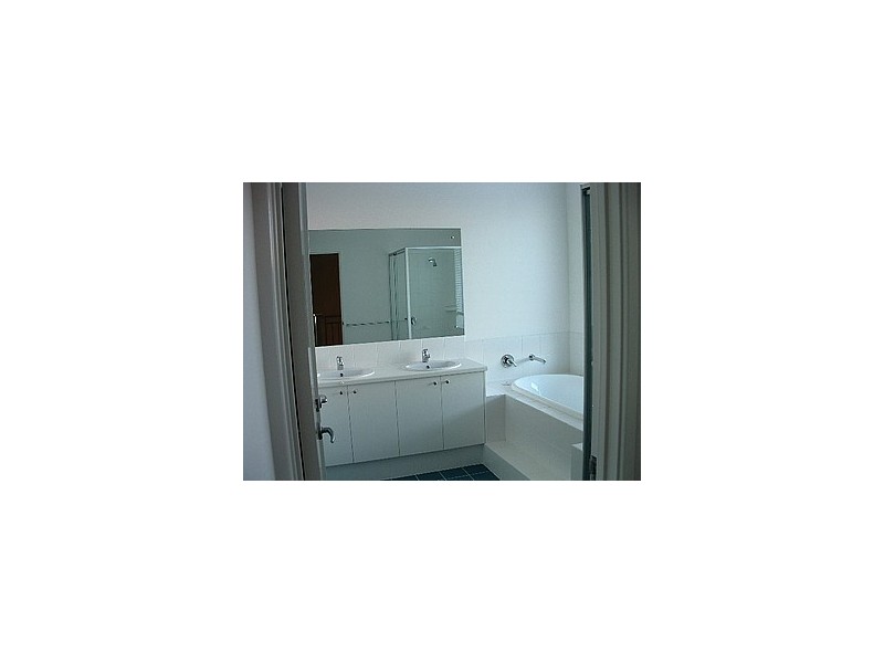 9 Fenian Pass, Hillarys WA 6025