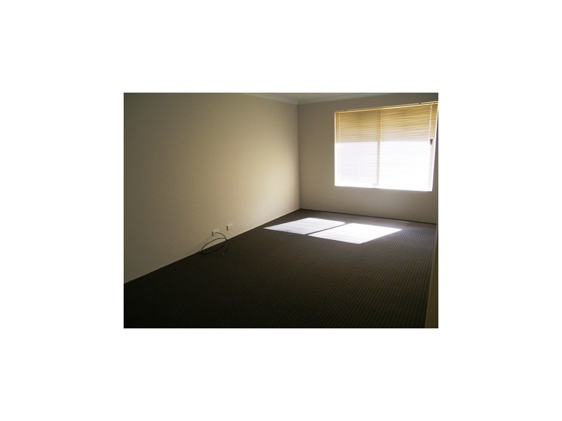 8 Clairault Rise, Pearsall WA 6065