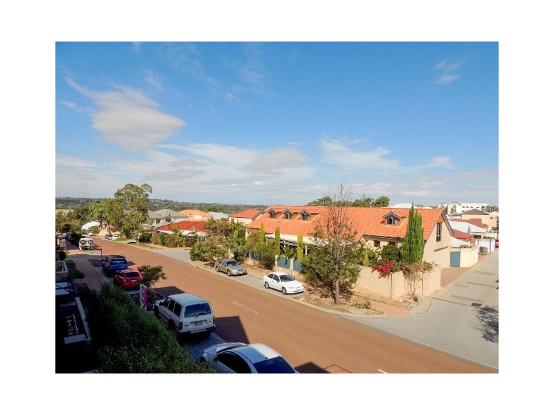 21/1 Shoveler Terrace, Joondalup WA 6027