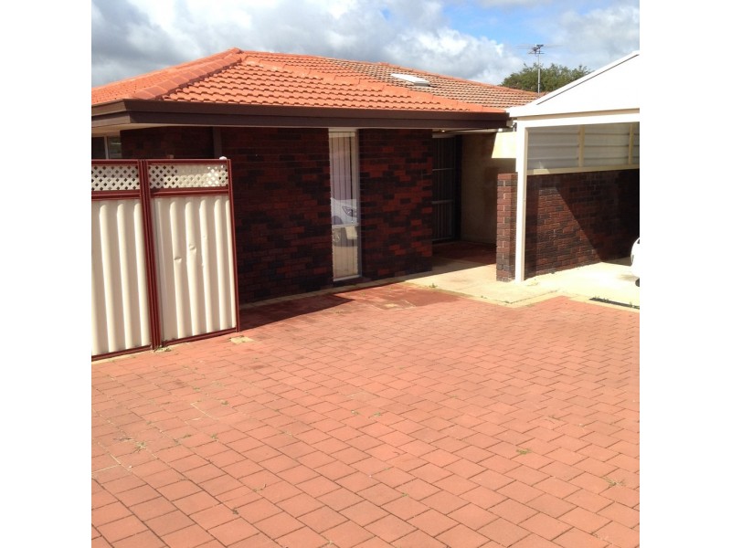 2A Lucine Court, Heathridge WA 6027