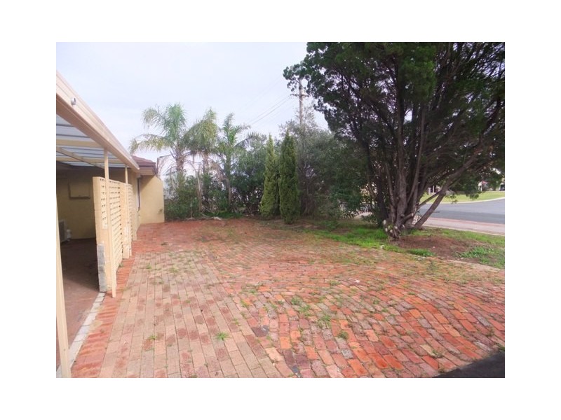 8 Maritana Road, Kallaroo WA 6025