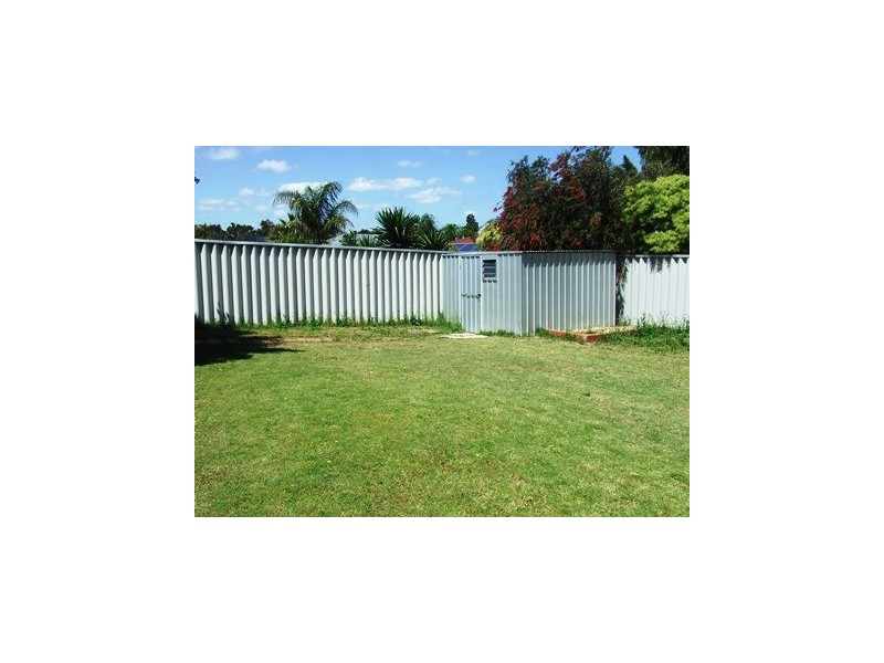 84 Balladong Loop, Carramar WA 6031