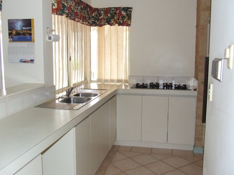 15 Crossland Place, Hillarys WA 6025