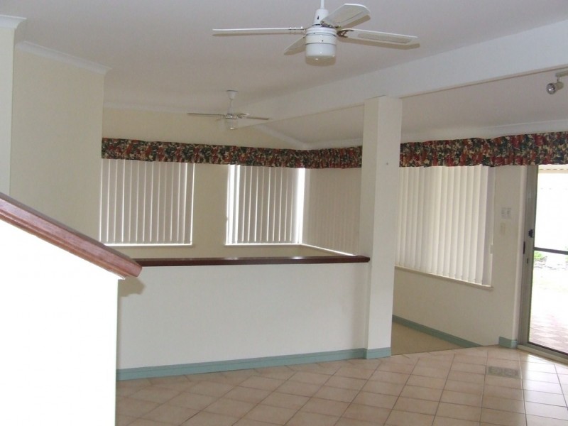 15 Crossland Place, Hillarys WA 6025