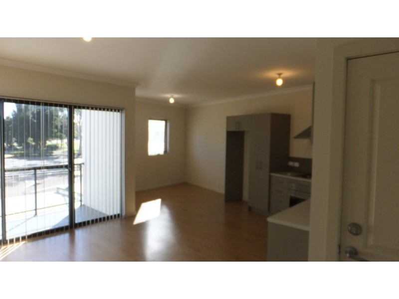 1/37 Piccadilly Circle, Joondalup WA 6027