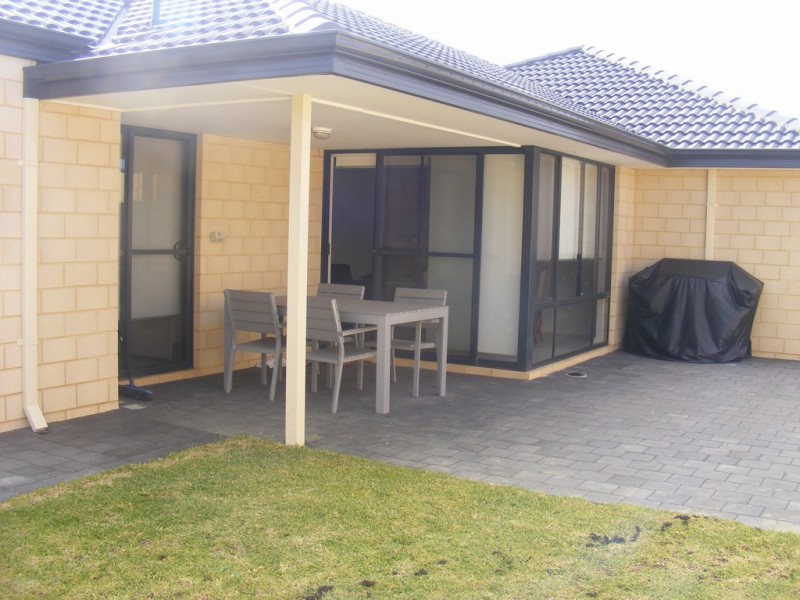 20 Atra Avenue, Tapping WA 6065