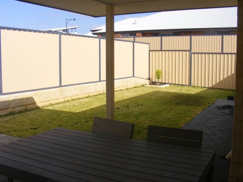 20 Atra Avenue, Tapping WA 6065