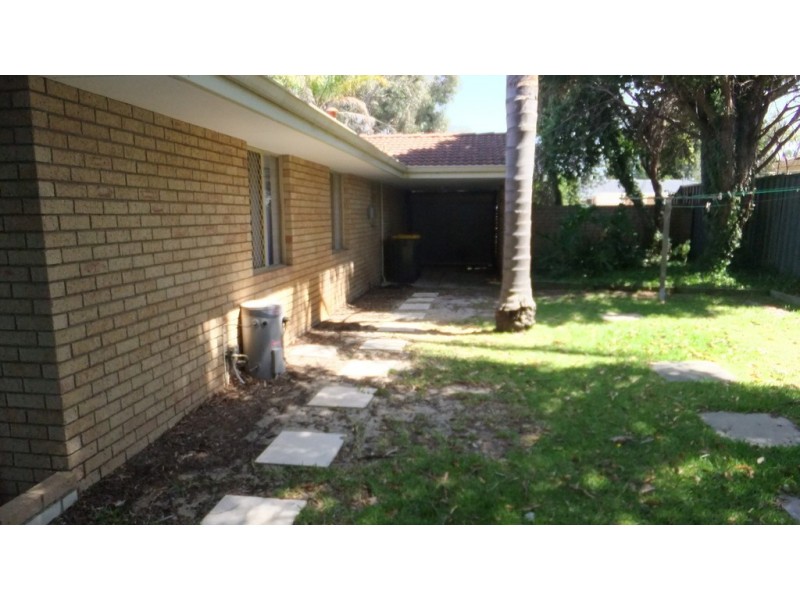 16A Beeston Crescent, Marangaroo WA 6064