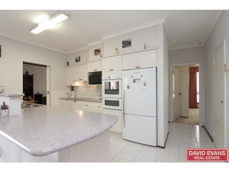 18 Cobradah Way, Kingsley WA 6026