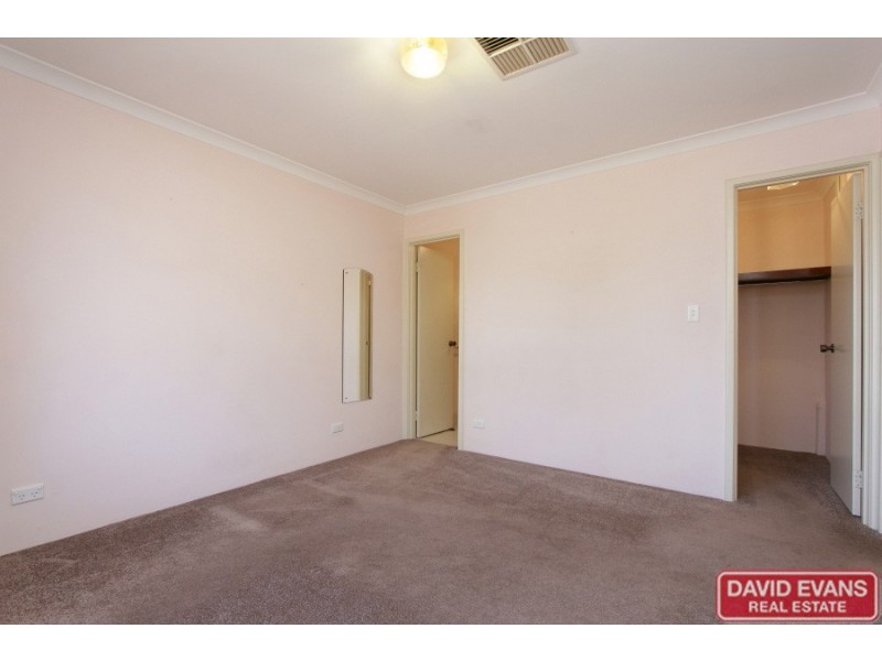 8 Macquarie Avenue, Padbury WA 6025