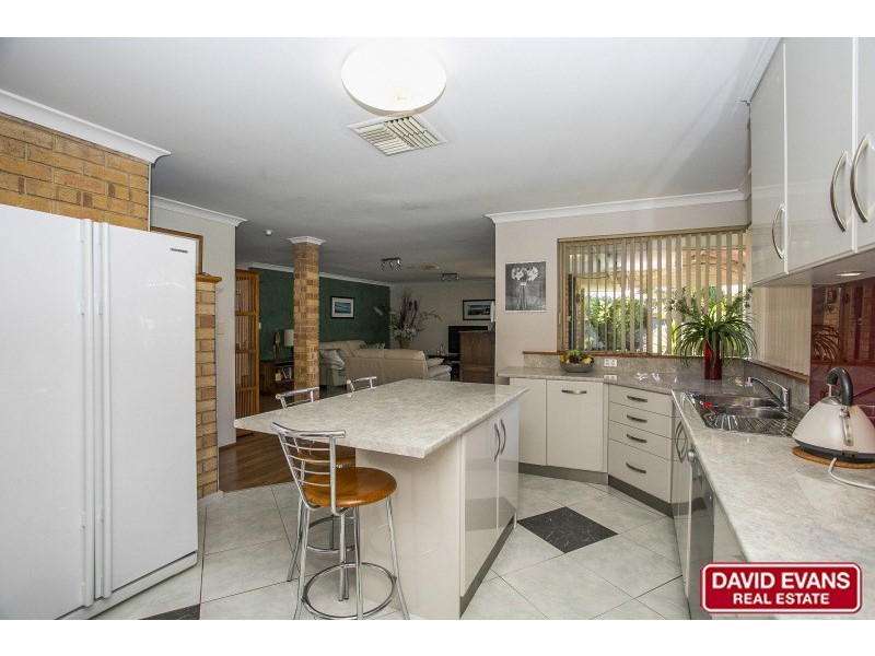 65 Chichester Drive, Woodvale WA 6026