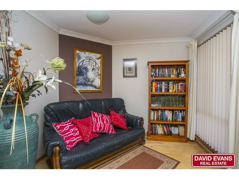 65 Chichester Drive, Woodvale WA 6026