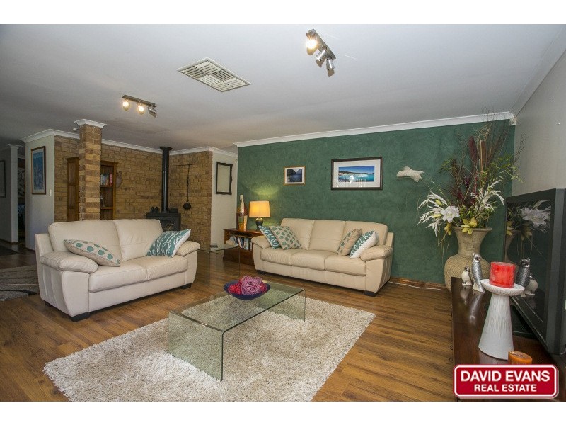 65 Chichester Drive, Woodvale WA 6026