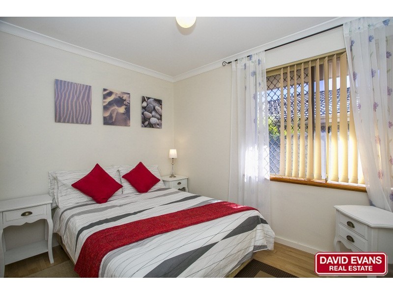 65 Chichester Drive, Woodvale WA 6026