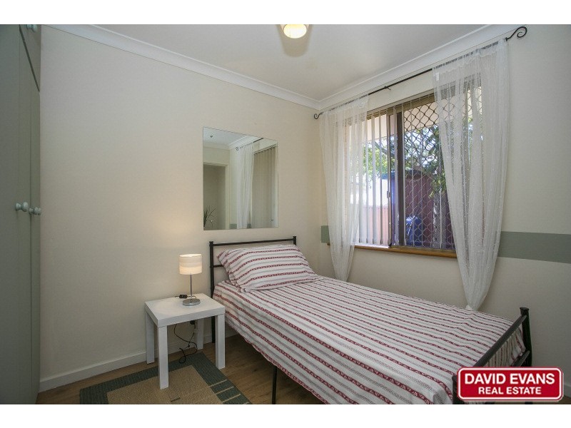 65 Chichester Drive, Woodvale WA 6026