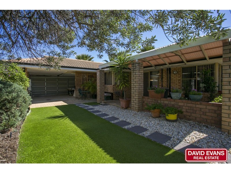 65 Chichester Drive, Woodvale WA 6026