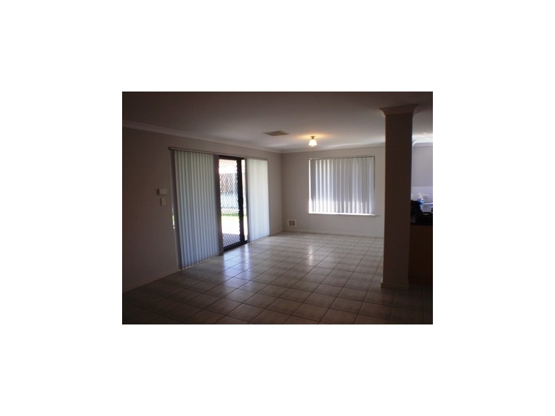 6 Glenora Way, Ellenbrook WA 6069