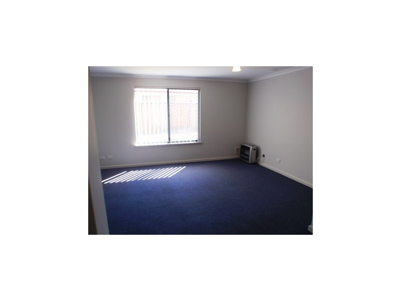 6 Glenora Way, Ellenbrook WA 6069