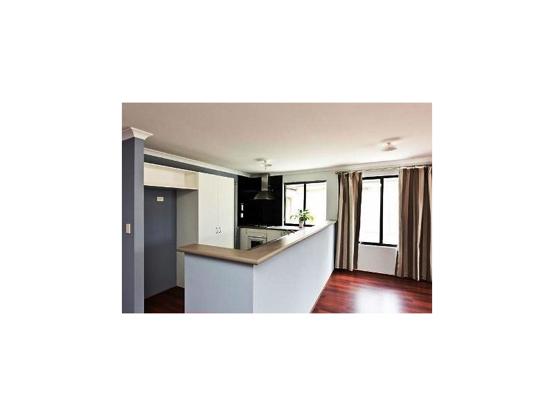 25 Vancouver Parade, Wanneroo WA 6065