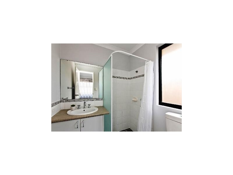 25 Vancouver Parade, Wanneroo WA 6065