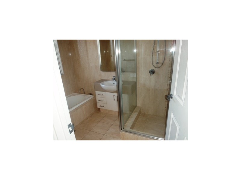 15 Koroit Way, Aveley WA 6069