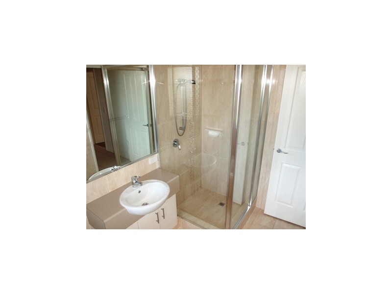 15 Koroit Way, Aveley WA 6069